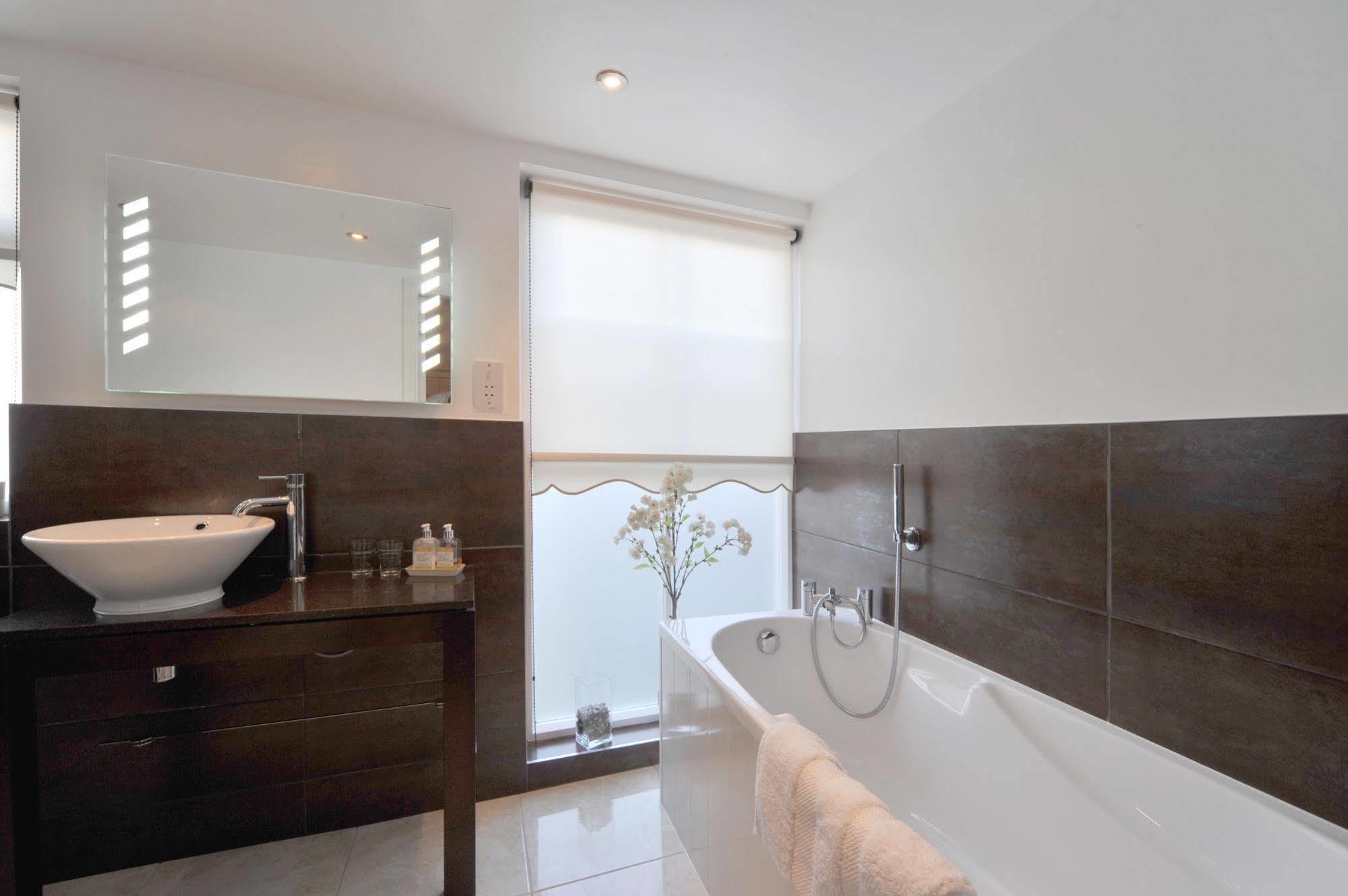 Priory Hotel 3*